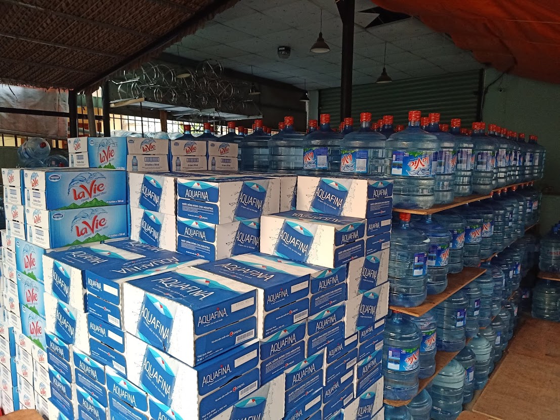 Đại lý cung cấp nước uống đóng chai, đóng thùng tại quận Phú Nhuận